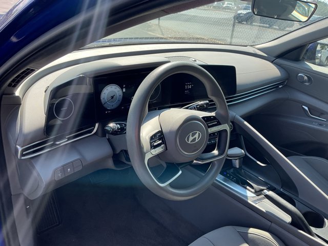 Used 2024 Hyundai Elantra SEL FWD image 10