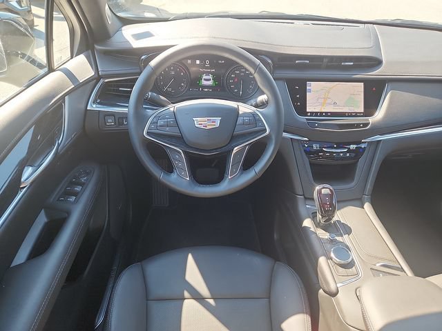 Certified 2023 Cadillac XT5 Premium Luxury w/ Technology Package AWD/4WD image 11