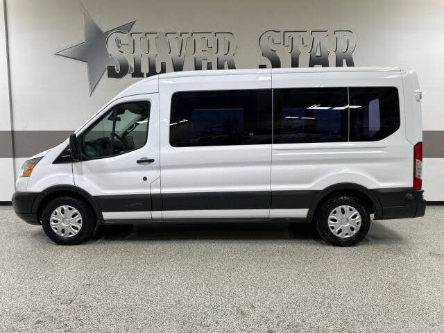 Used 2017 Ford Transit 350 XLT RWD image 5