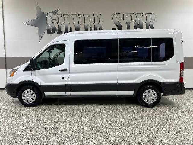 Used 2017 Ford Transit 350 XLT RWD image 5