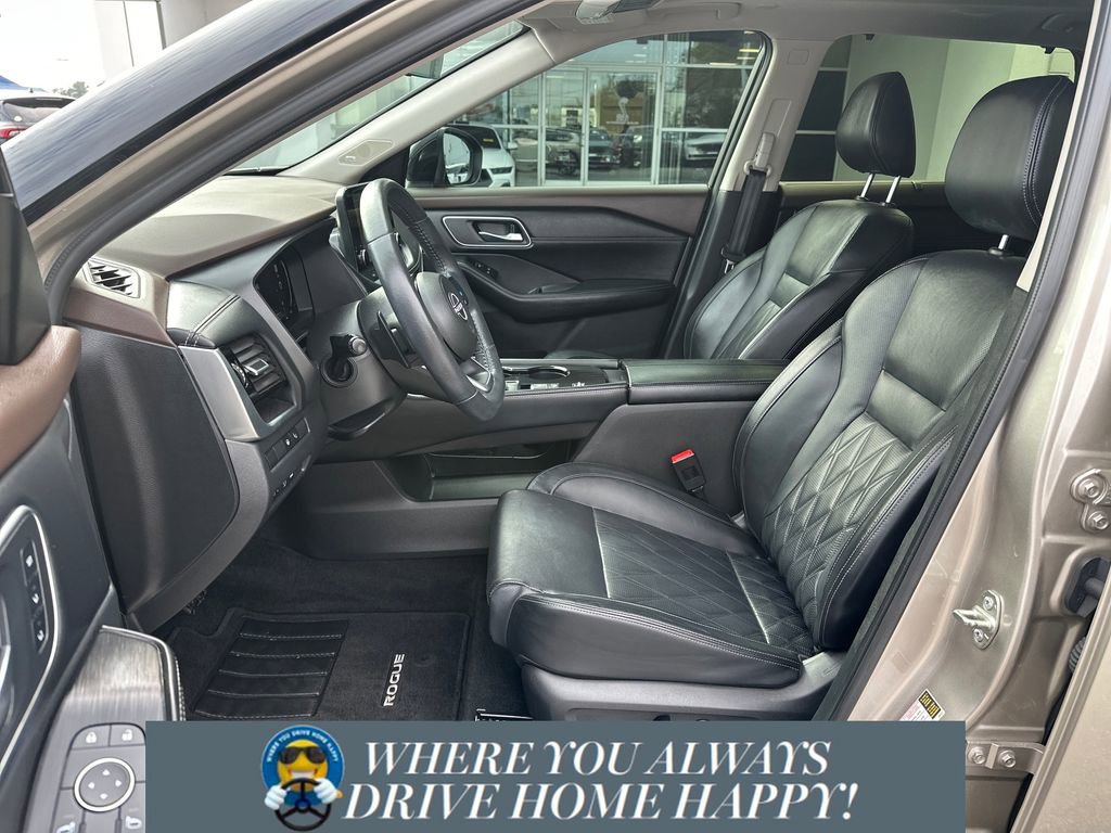 Used 2023 Nissan Rogue Platinum w/ Platinum Premium Package image 7