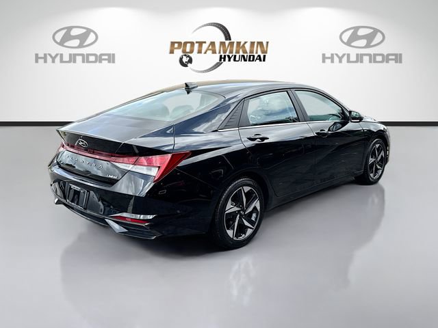 Certified 2023 Hyundai Elantra Limited w/ Cargo Package FWD image 5