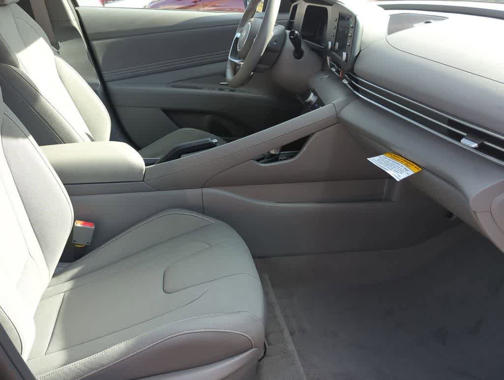 New 2026 Hyundai Elantra Sport FWD image 22