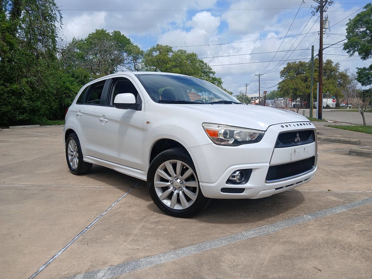 Used 2011 Mitsubishi Outlander Sport SE FWD image 17