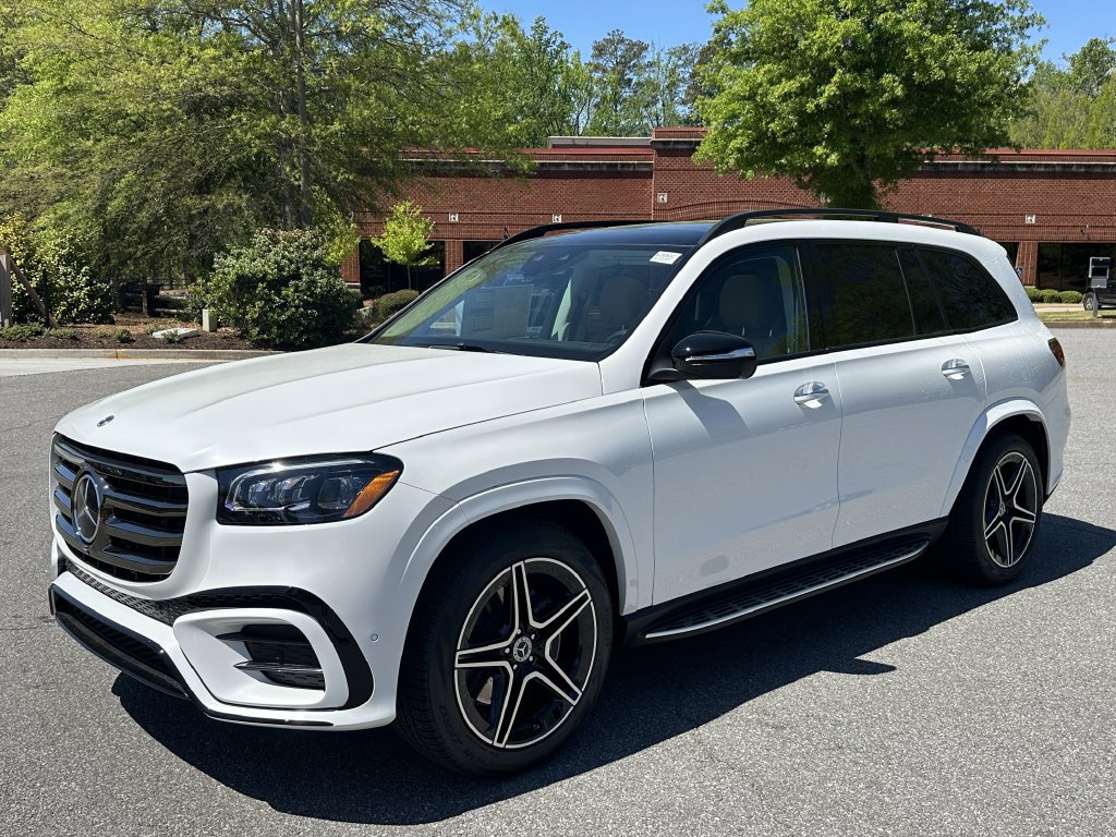 New 2026 Mercedes-Benz GLS 450 4MATIC image 4