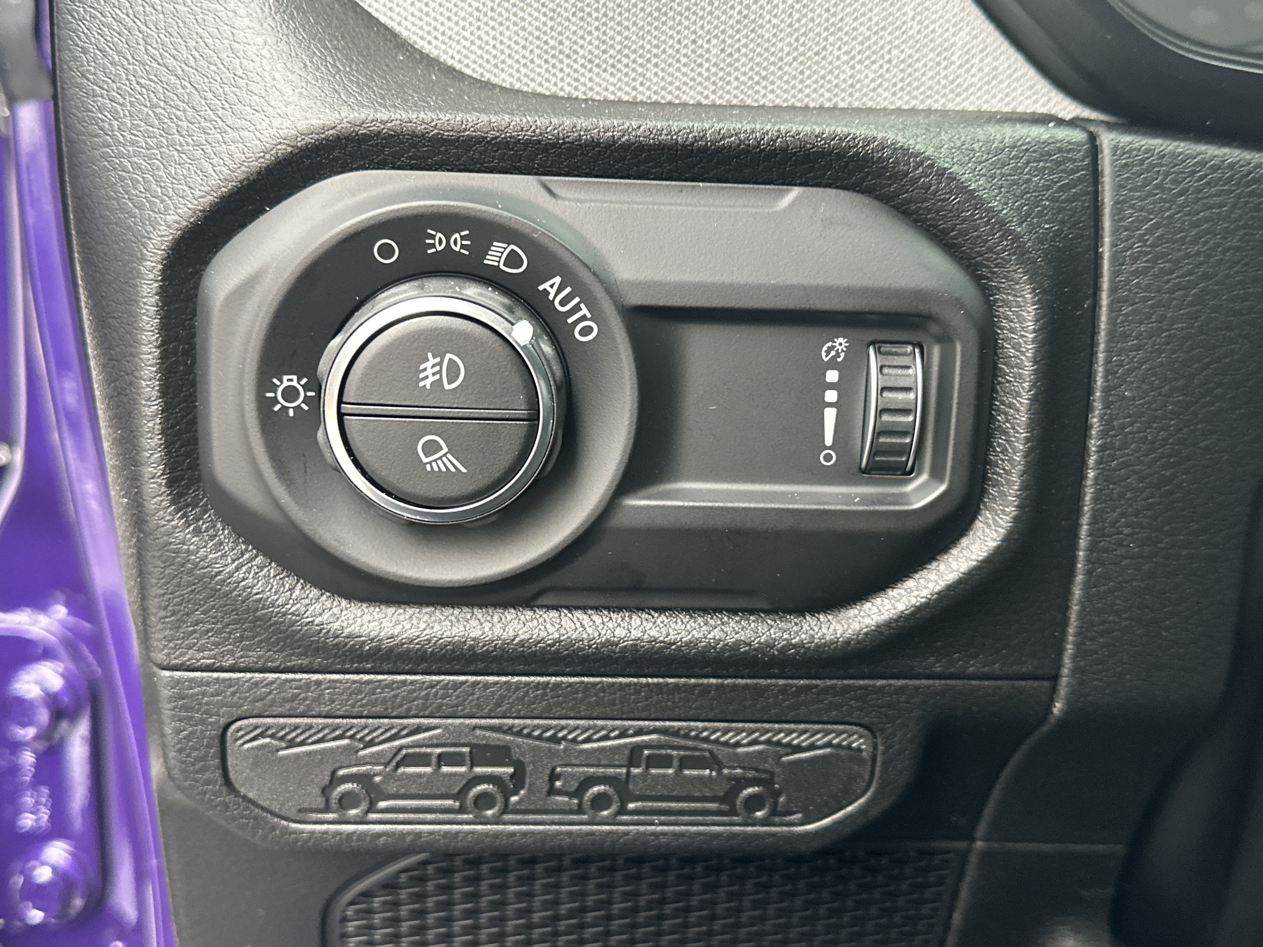 New 2026 Jeep Gladiator Sport AWD/4WD image 12