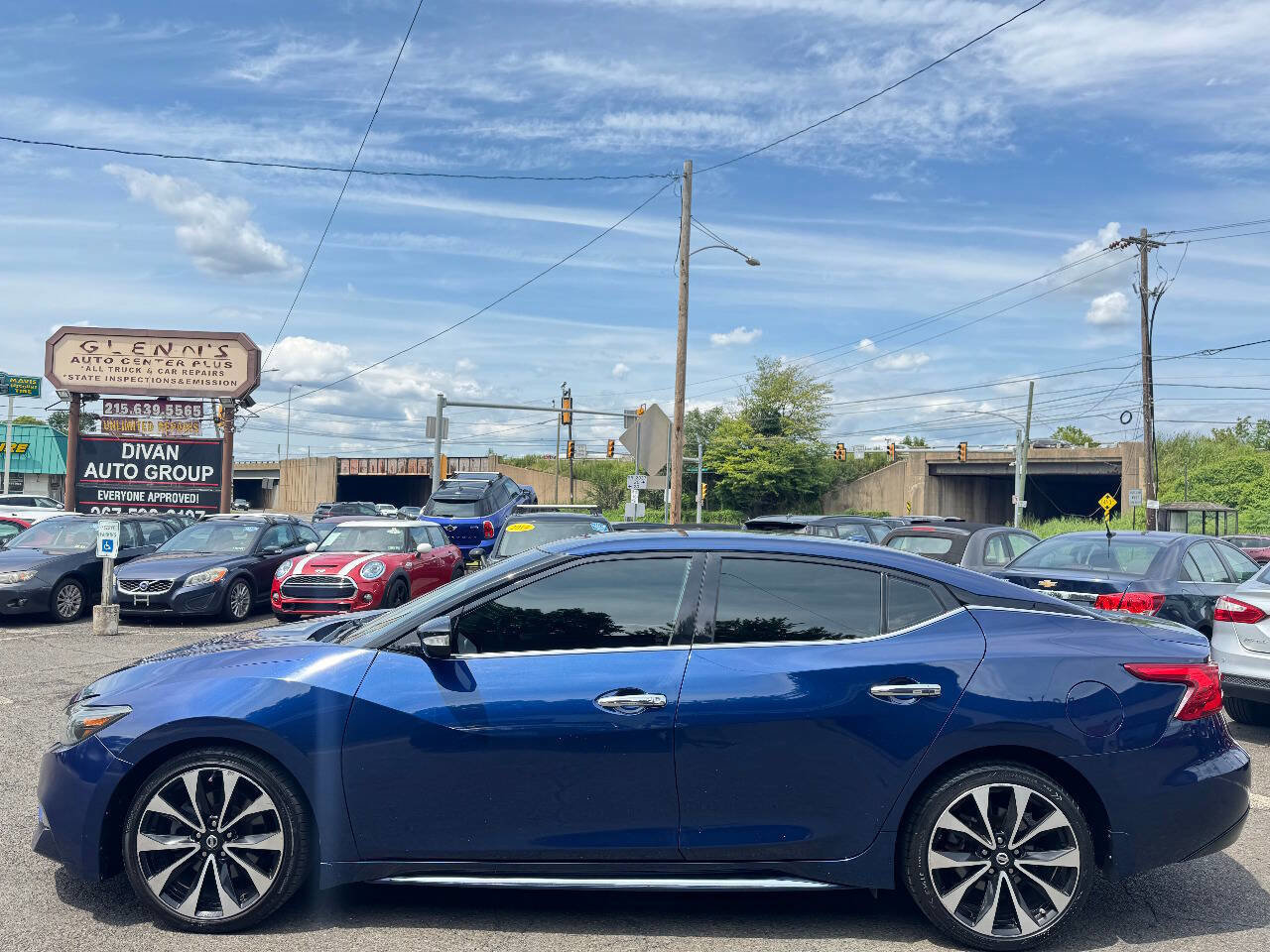 Used 2018 Nissan Maxima SR image 3