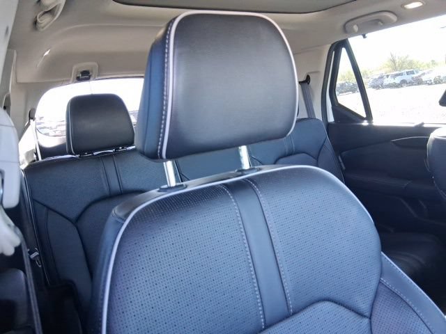 Used 2023 Honda Pilot Elite image 13
