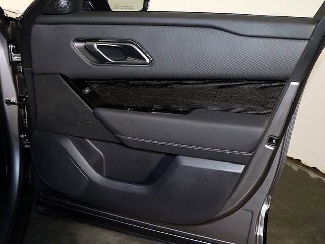 Used 2023 Land Rover Range Rover Velar R-Dynamic S image 34