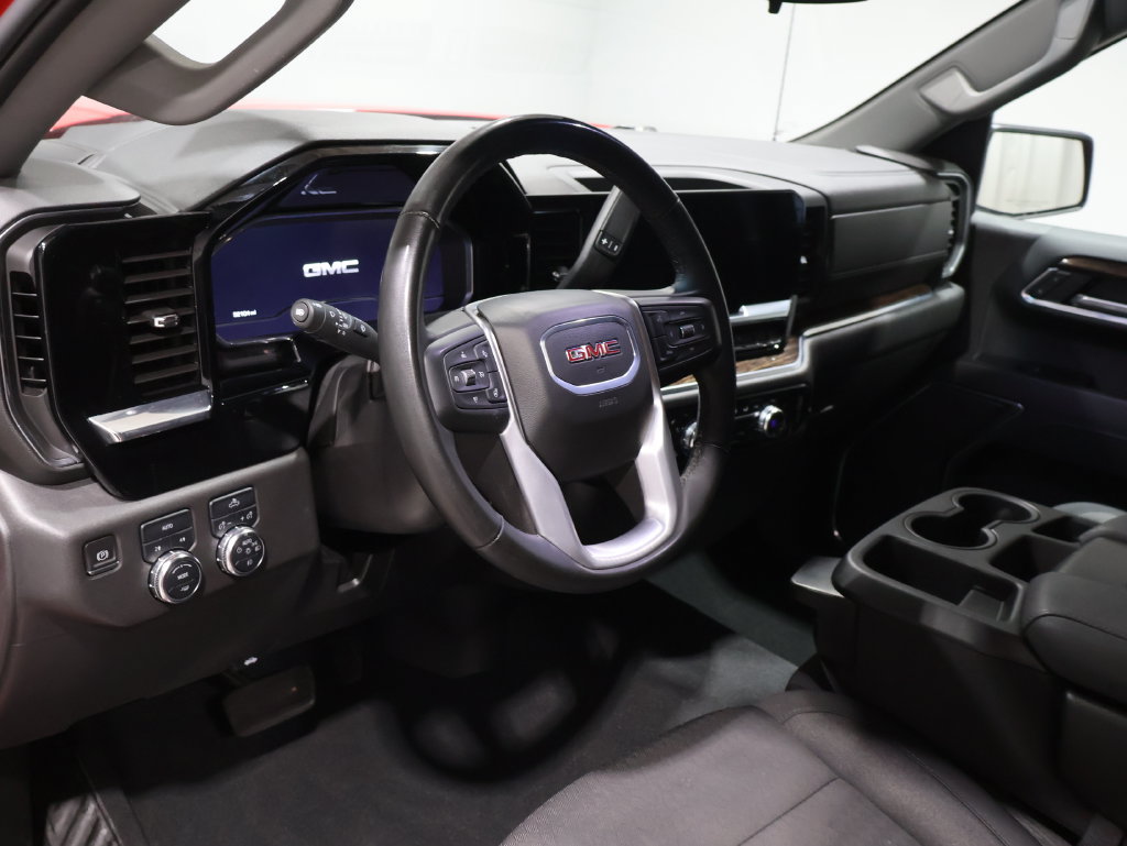 Used 2024 GMC Sierra 1500 Elevation w/ LPO, Elevation Black Package AWD/4WD image 16