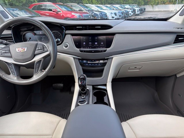 Used 2020 Cadillac XT5 Premium Luxury w/ LPO, Floor Liner Package FWD image 22