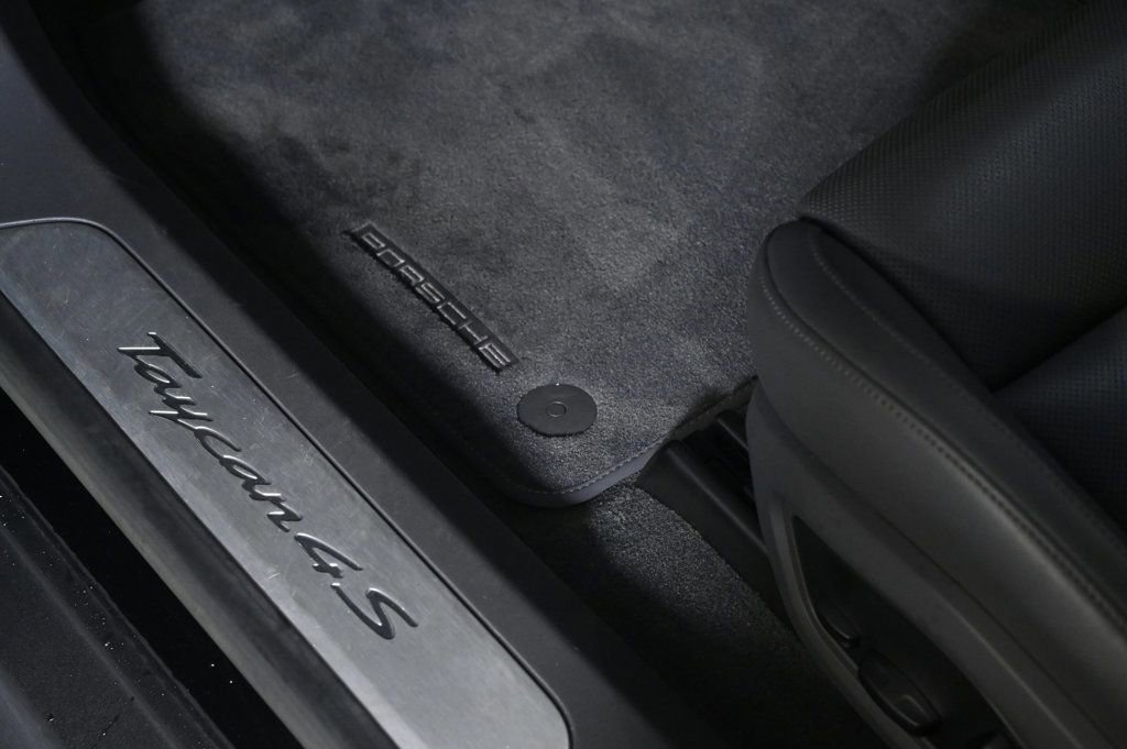 Certified 2022 Porsche Taycan 4S image 21
