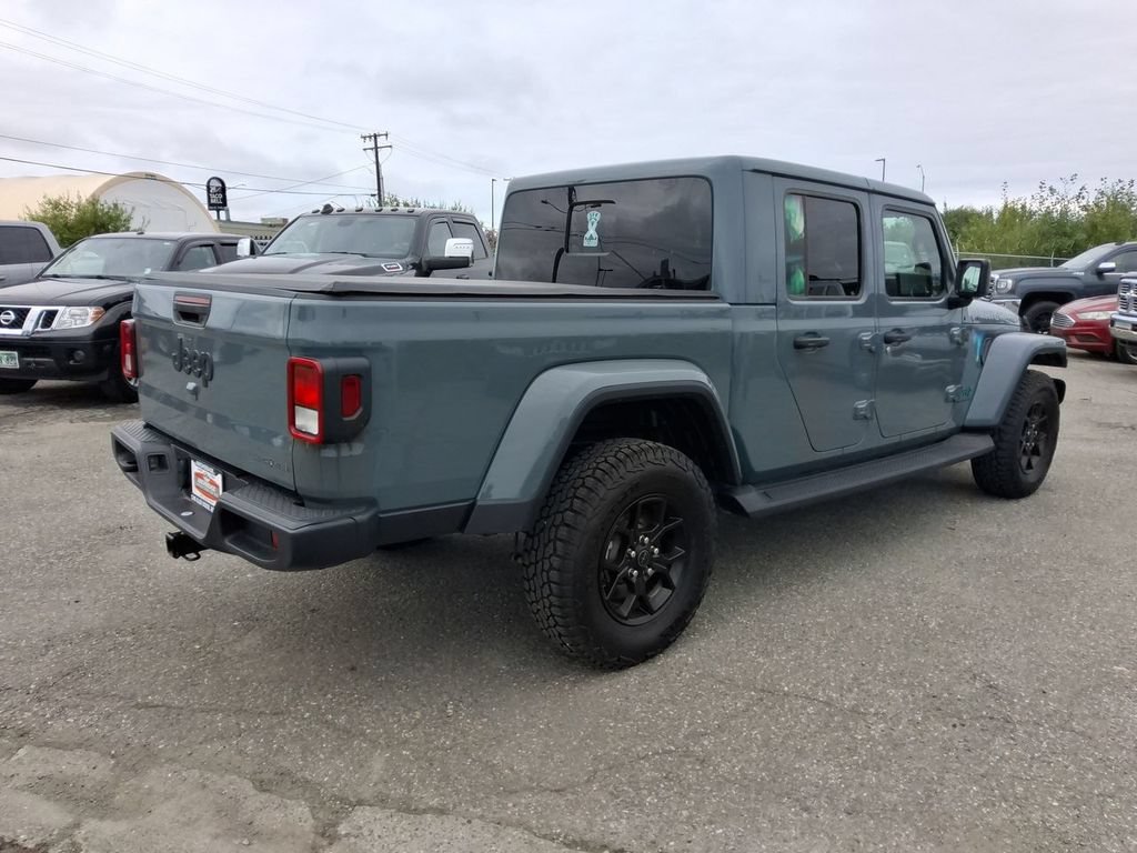 Certified 2025 Jeep Gladiator Sport AWD/4WD image 8
