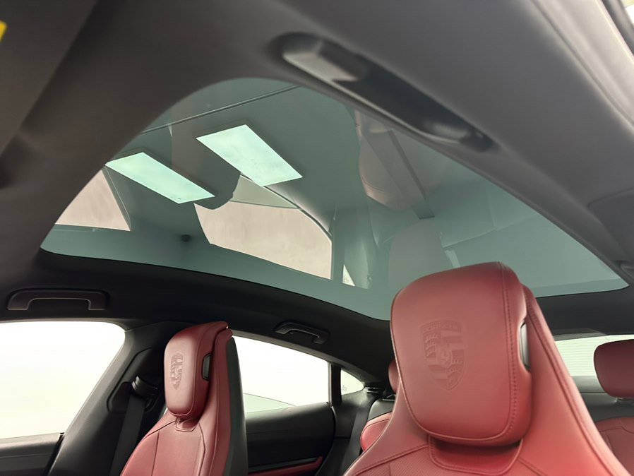 Used 2020 Porsche Taycan 4S image 42