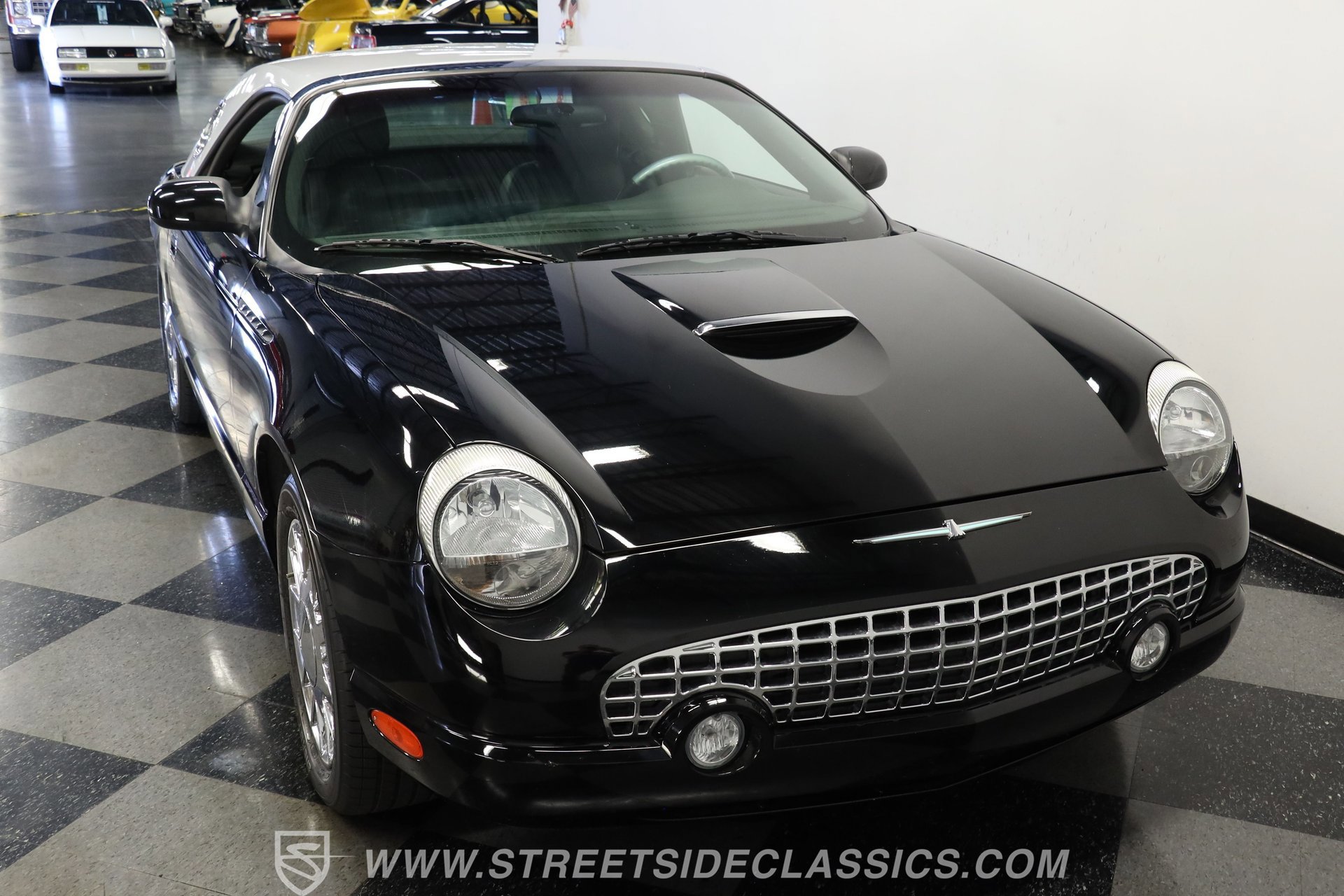 Used 2002 Ford Thunderbird Neiman Marcus RWD image 15