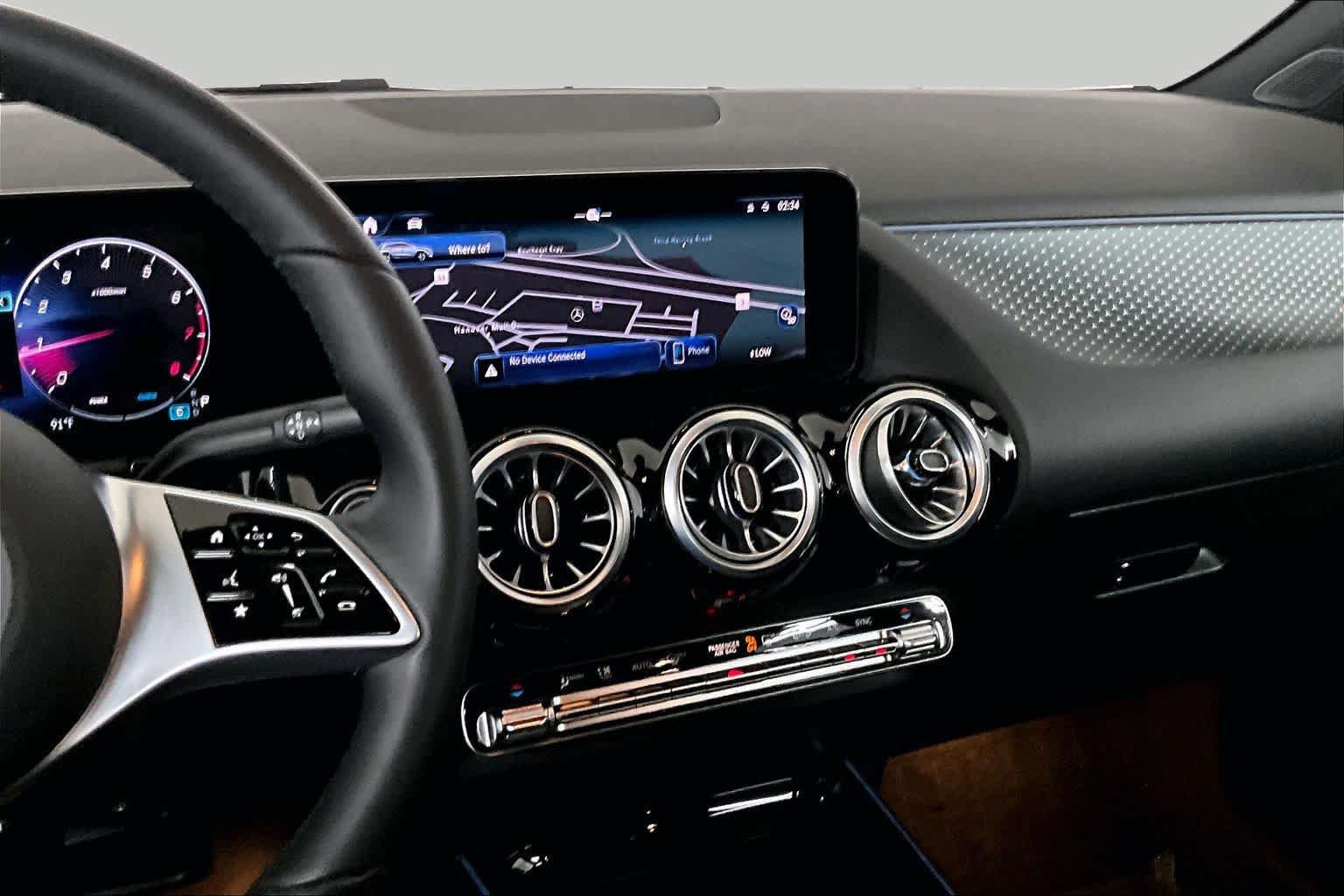 Certified 2024 Mercedes-Benz GLA 250 4MATIC image 7