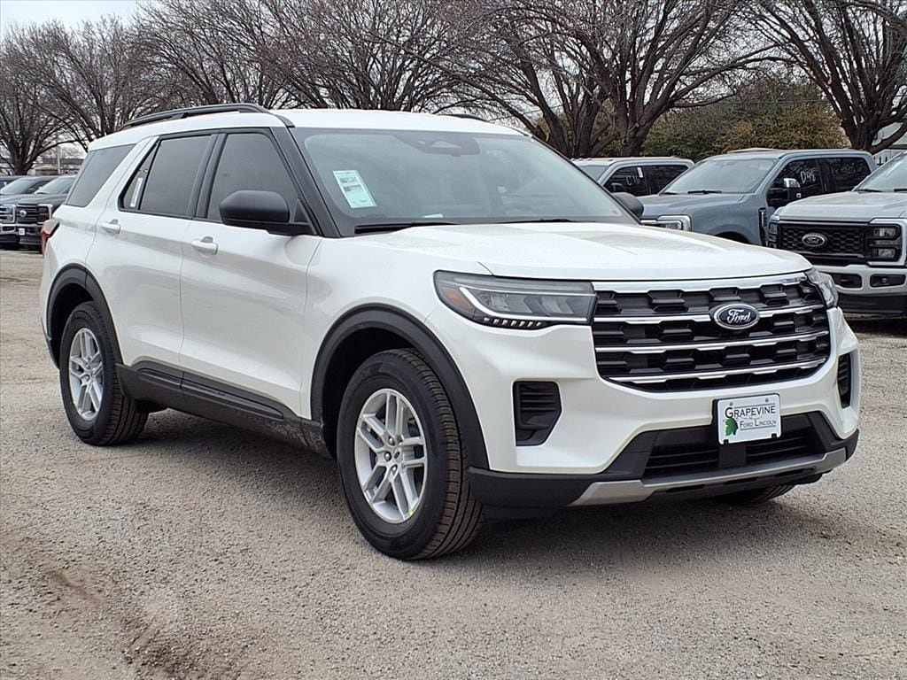 New 2026 Ford Explorer Active RWD image 3