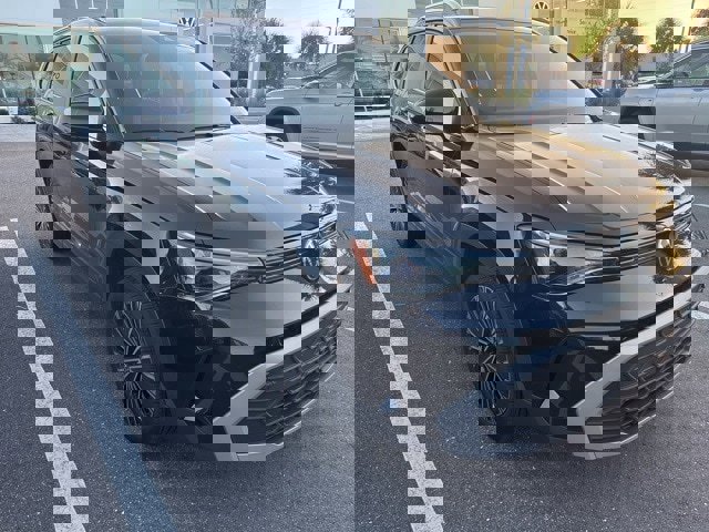 Certified 2025 Volkswagen Taos SE
