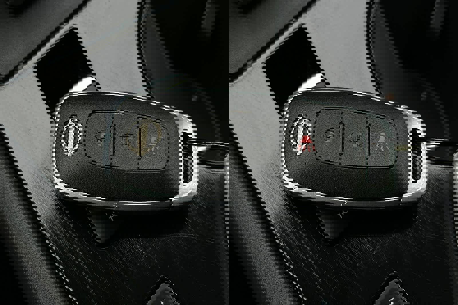 Used 2024 Nissan Rogue S image 21