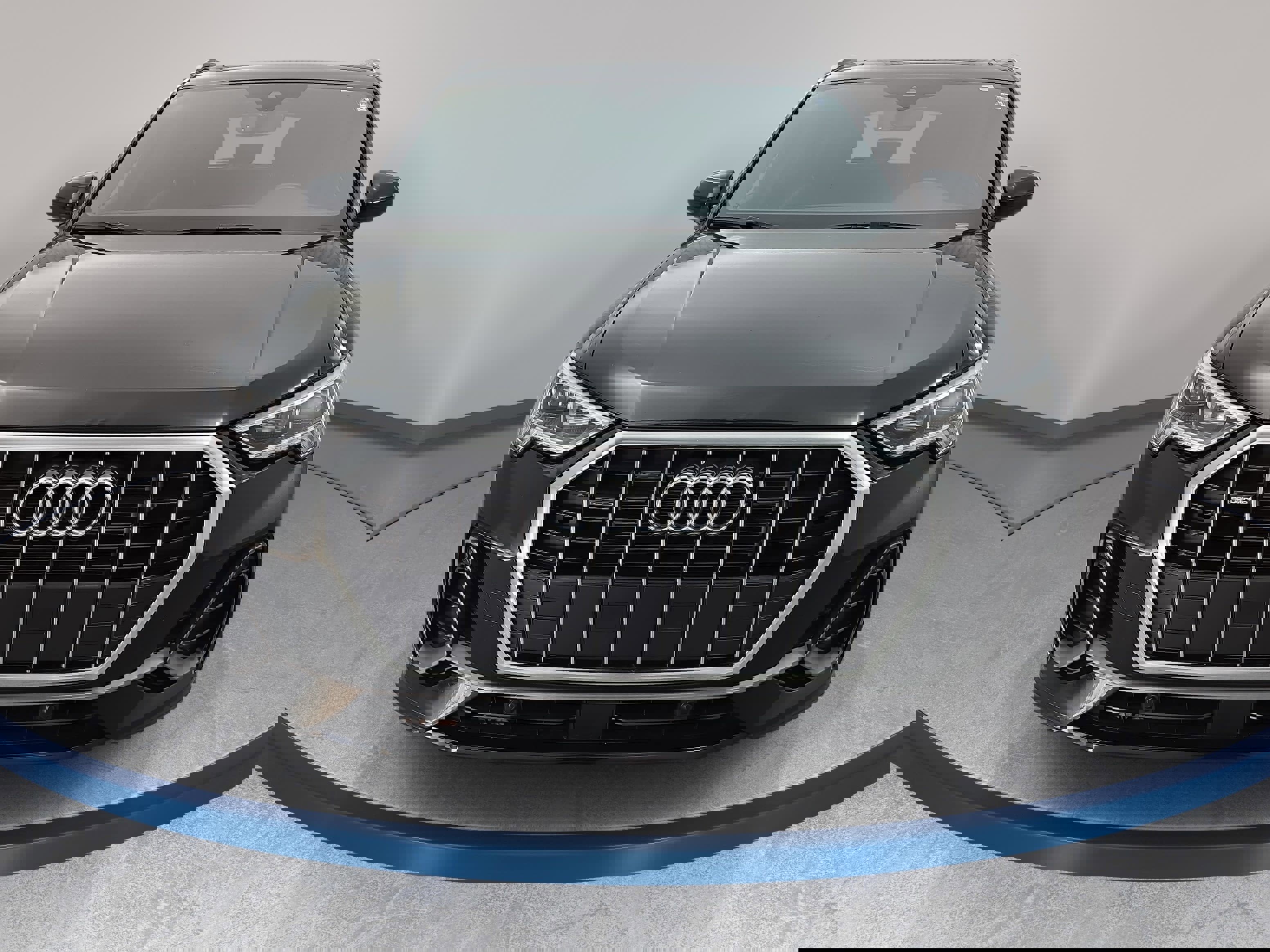 Used 2024 Audi Q3 2.0T Premium w/ Convenience Package image 2