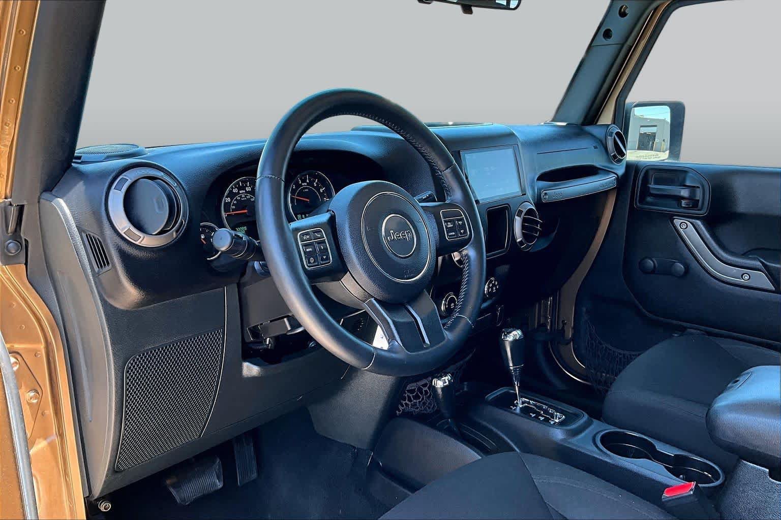 Used 2015 Jeep Wrangler Unlimited Sport w/ Connectivity Group AWD/4WD image 16