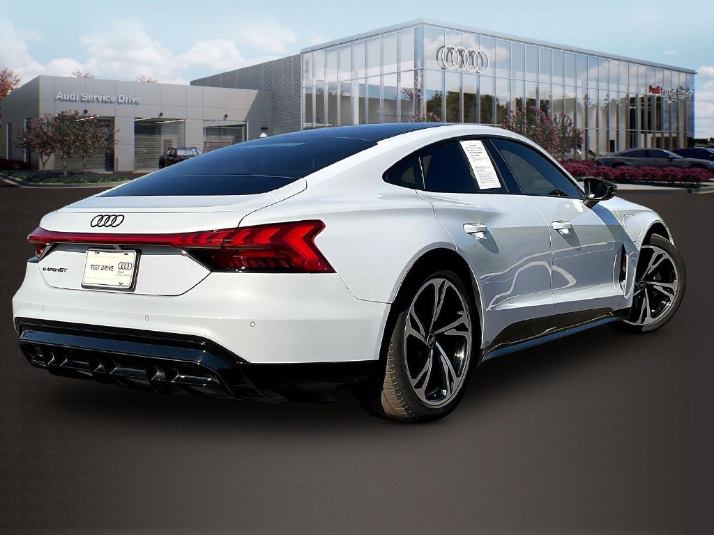 Used 2024 Audi e-tron GT Premium Plus w/ Performance Package AWD/4WD image 7