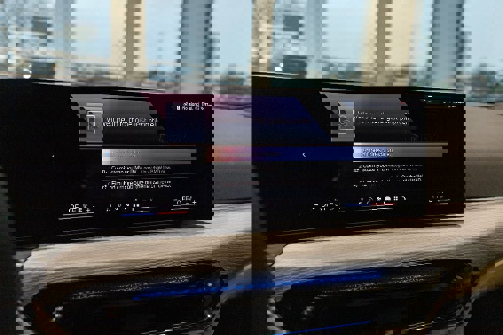 Used 2026 BMW 330i xDrive Sedan w/ Convenience Package image 27