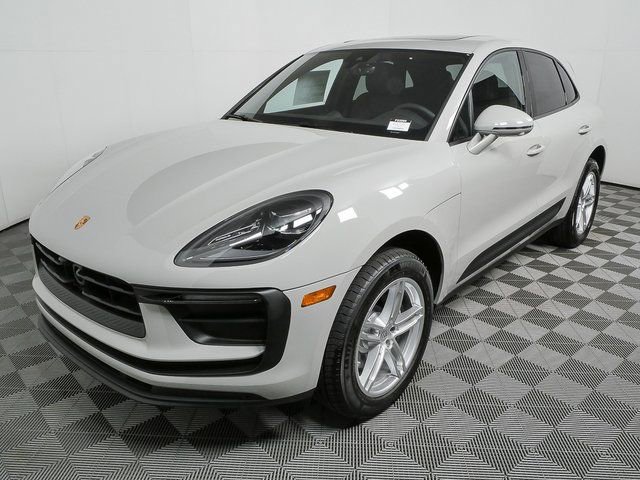 New 2026 Porsche Macan image 1