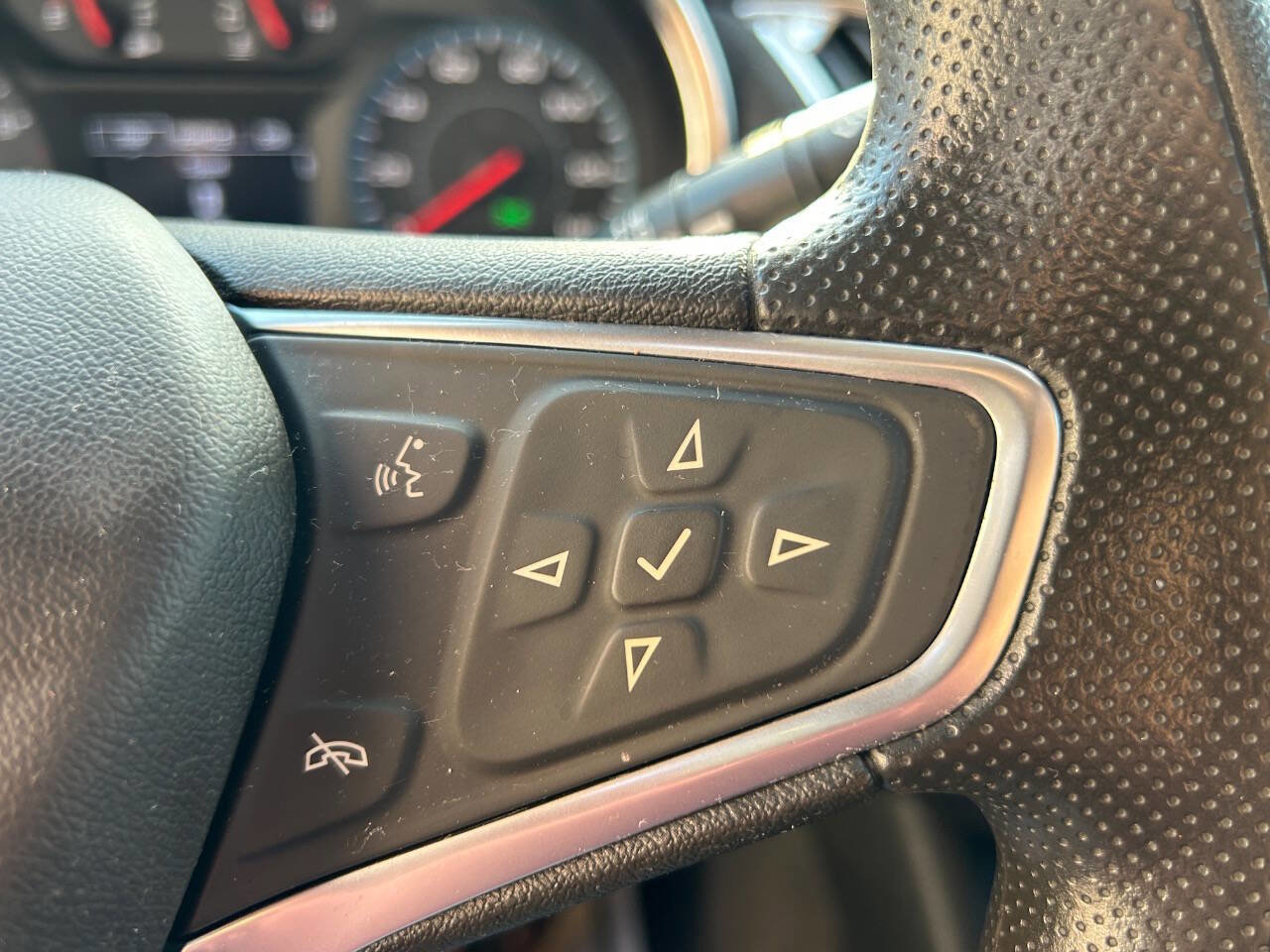 Used 2020 Chevrolet Malibu LT FWD image 26