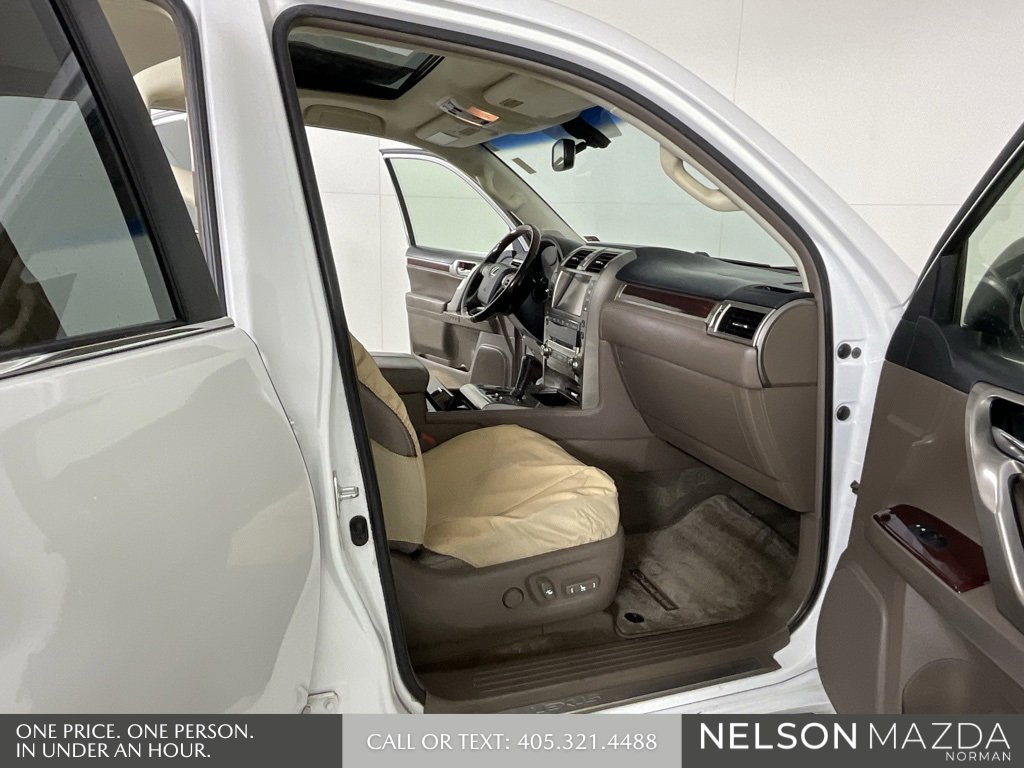 Used 2014 Lexus GX 460 image 14