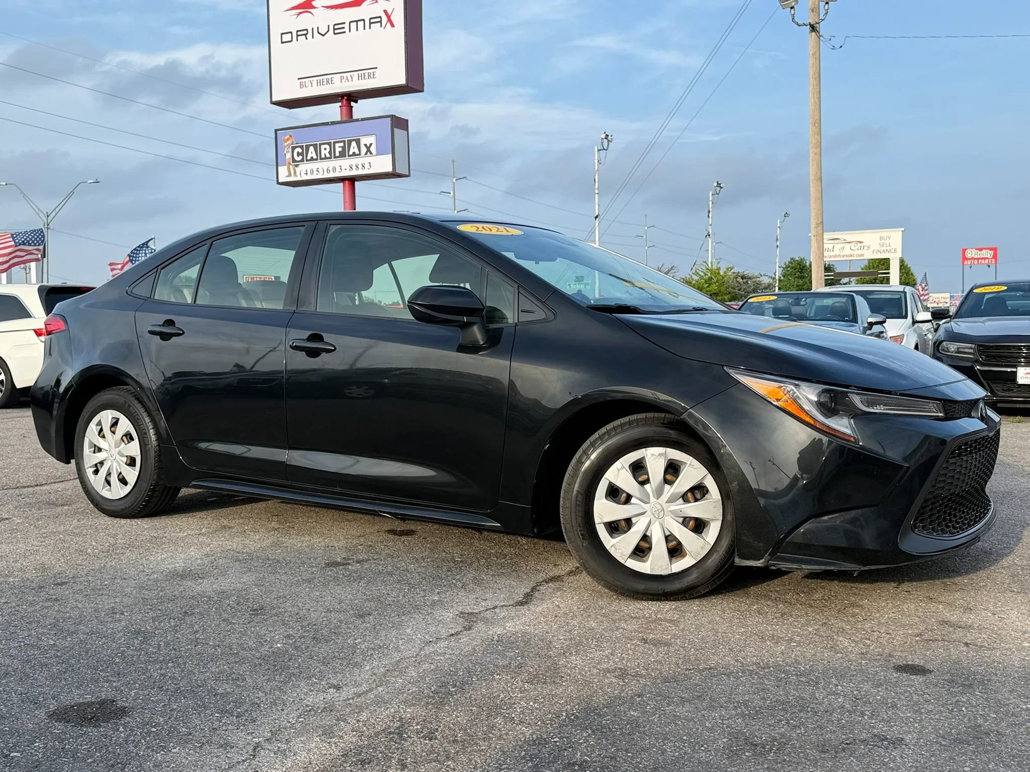Used 2021 Toyota Corolla L FWD image 2