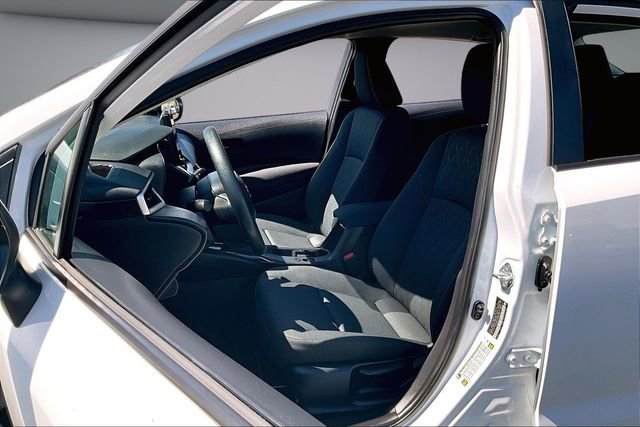 Used 2025 Toyota Corolla LE image 20