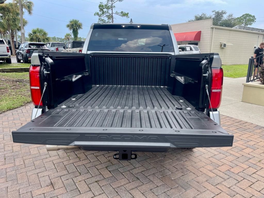 Used 2024 Toyota Tacoma SR5 image 5