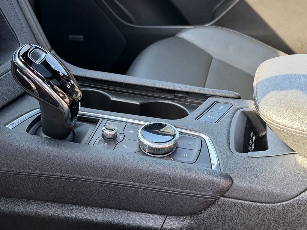 Used 2023 Cadillac XT5 Sportv w/ Technology Package image 12