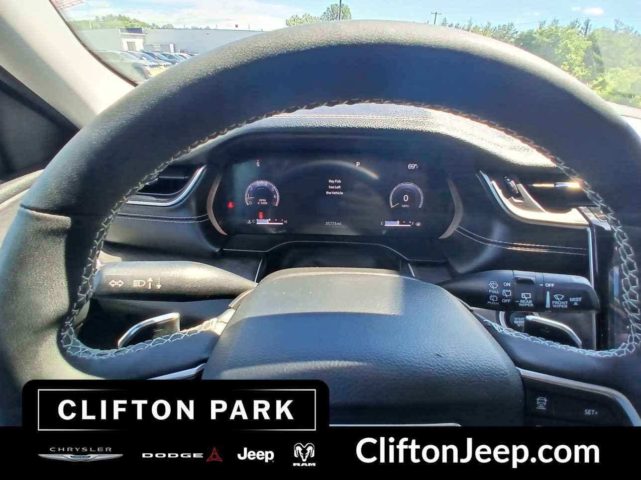 Certified 2023 Jeep Grand Cherokee Limited AWD/4WD image 21