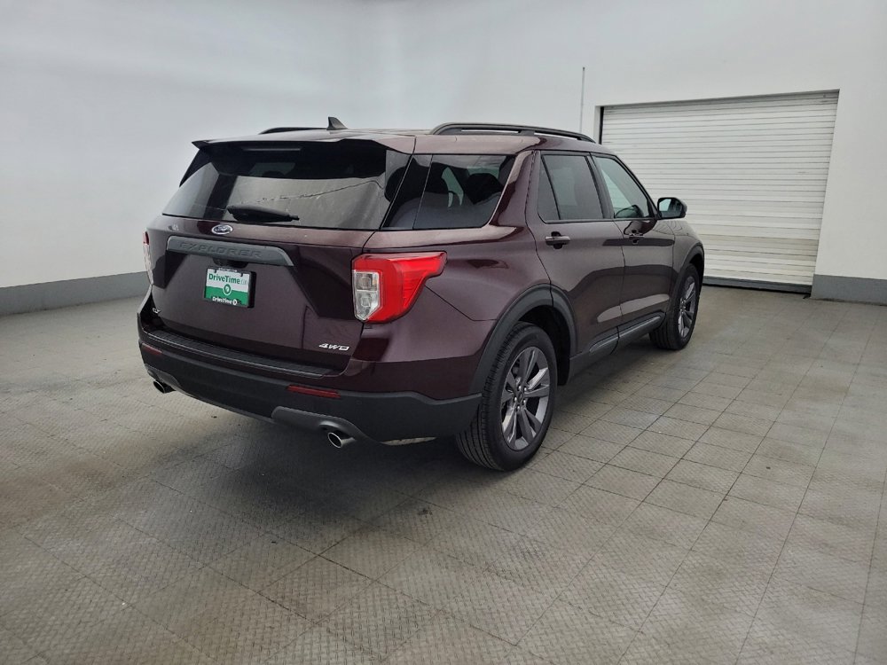 Used 2022 Ford Explorer XLT w/ Equipment Group 202A image 9