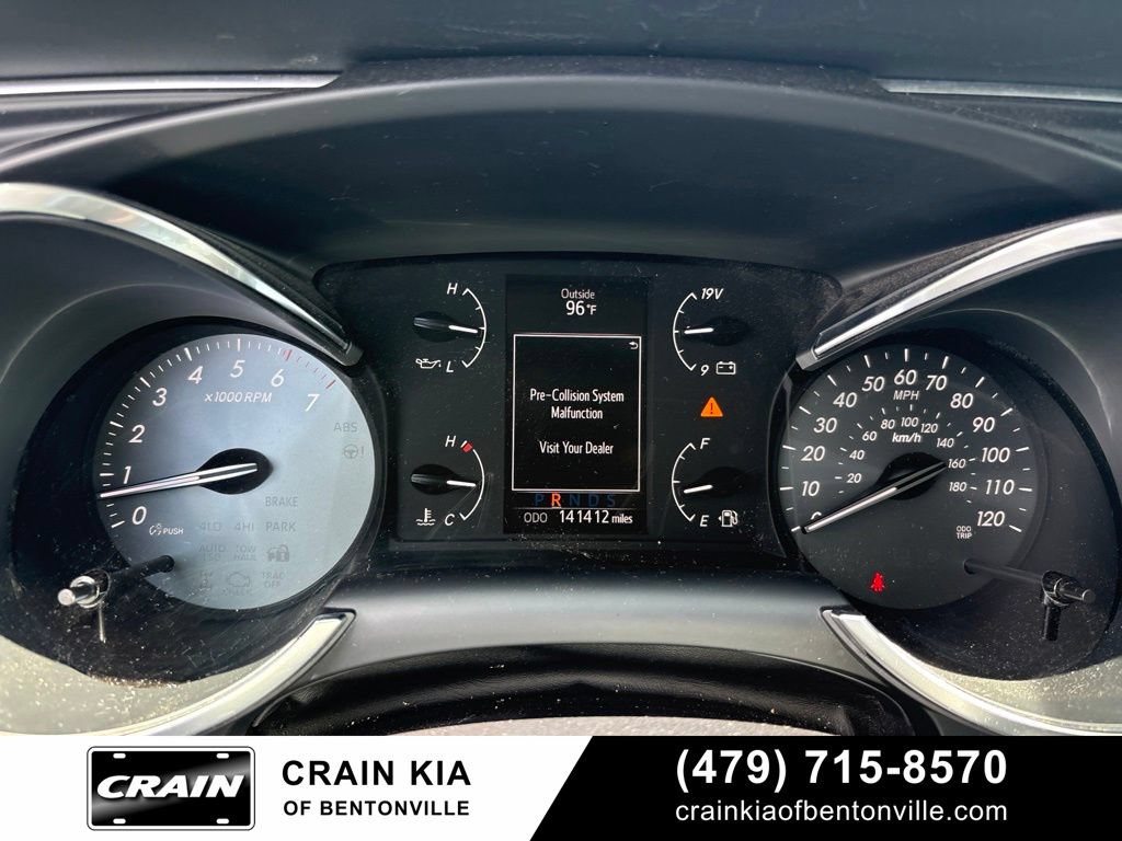 Used 2018 Toyota Sequoia SR5 AWD/4WD image 26