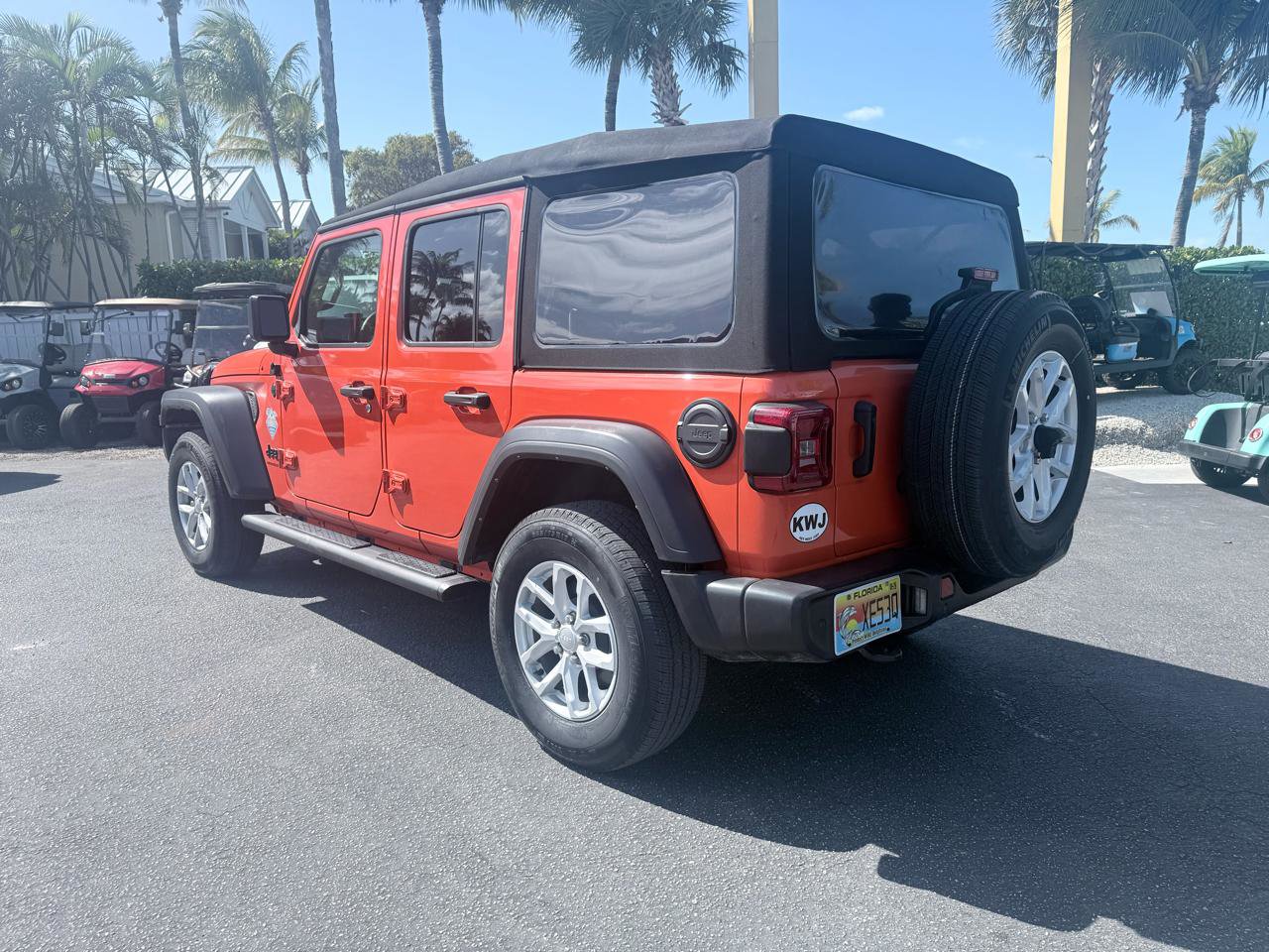 Used 2023 Jeep Wrangler Unlimited Sport image 3