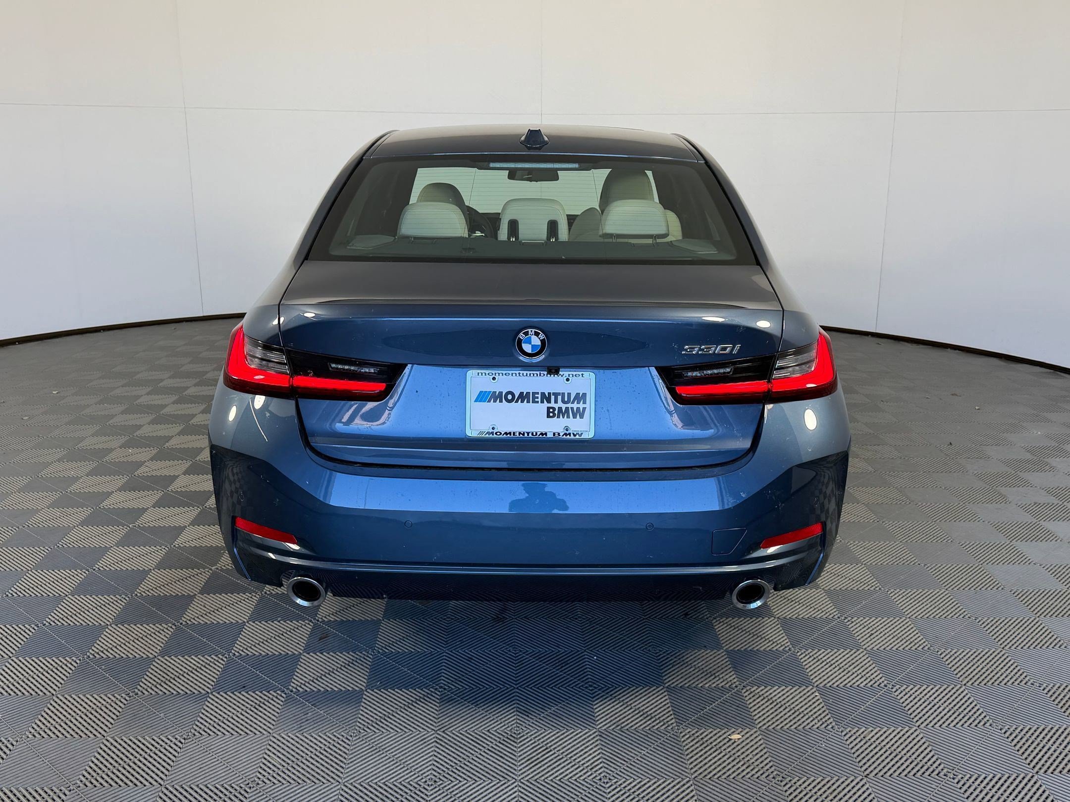 Used 2026 BMW 330i Sedan w/ Premium Package RWD image 10