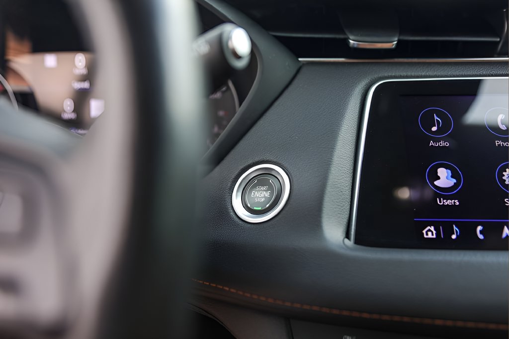 Used 2019 Cadillac XT4 Premium Luxury FWD image 18