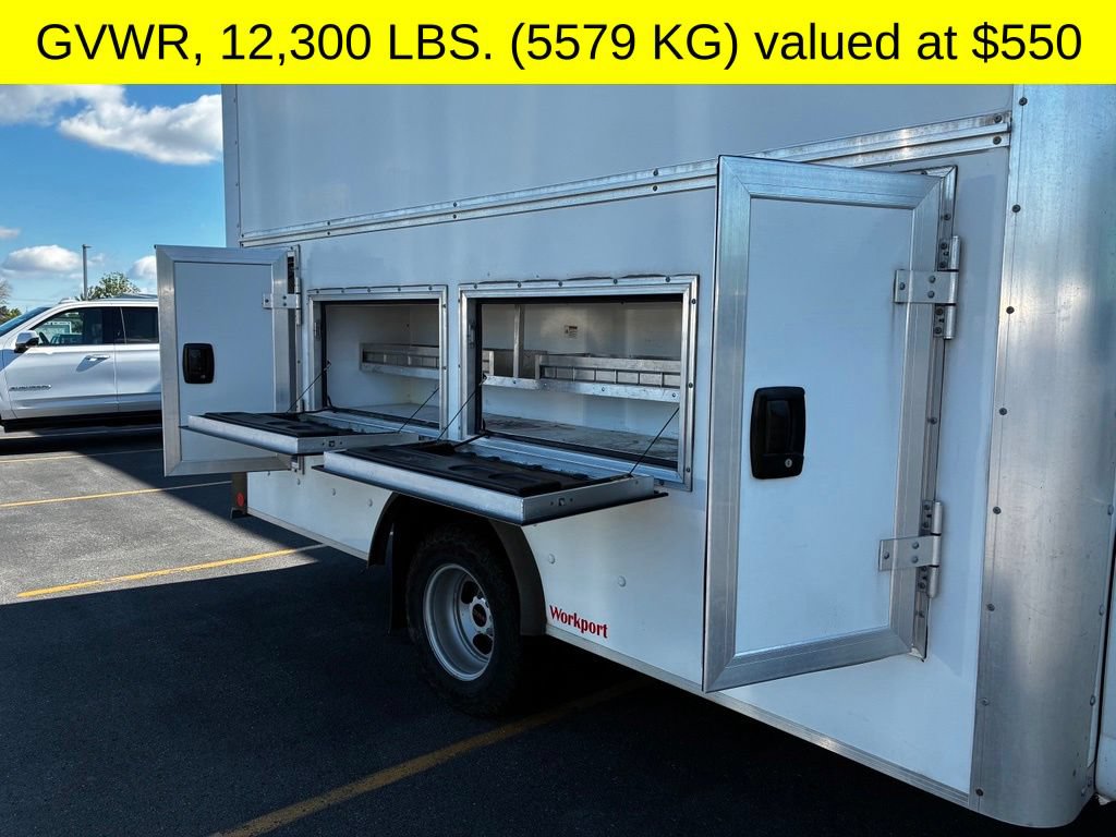 Used 2022 GMC Savana 3500 w/ Power Convenience Package RWD image 4