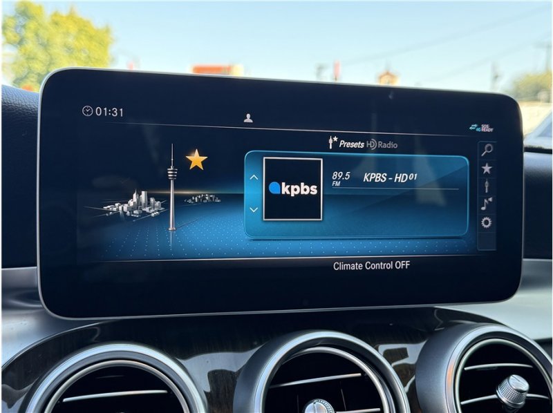 Used 2020 Mercedes-Benz C 300 Sedan image 42