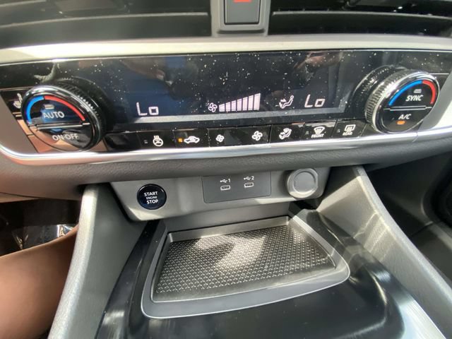 Used 2026 Nissan Rogue Dark Armor FWD image 25