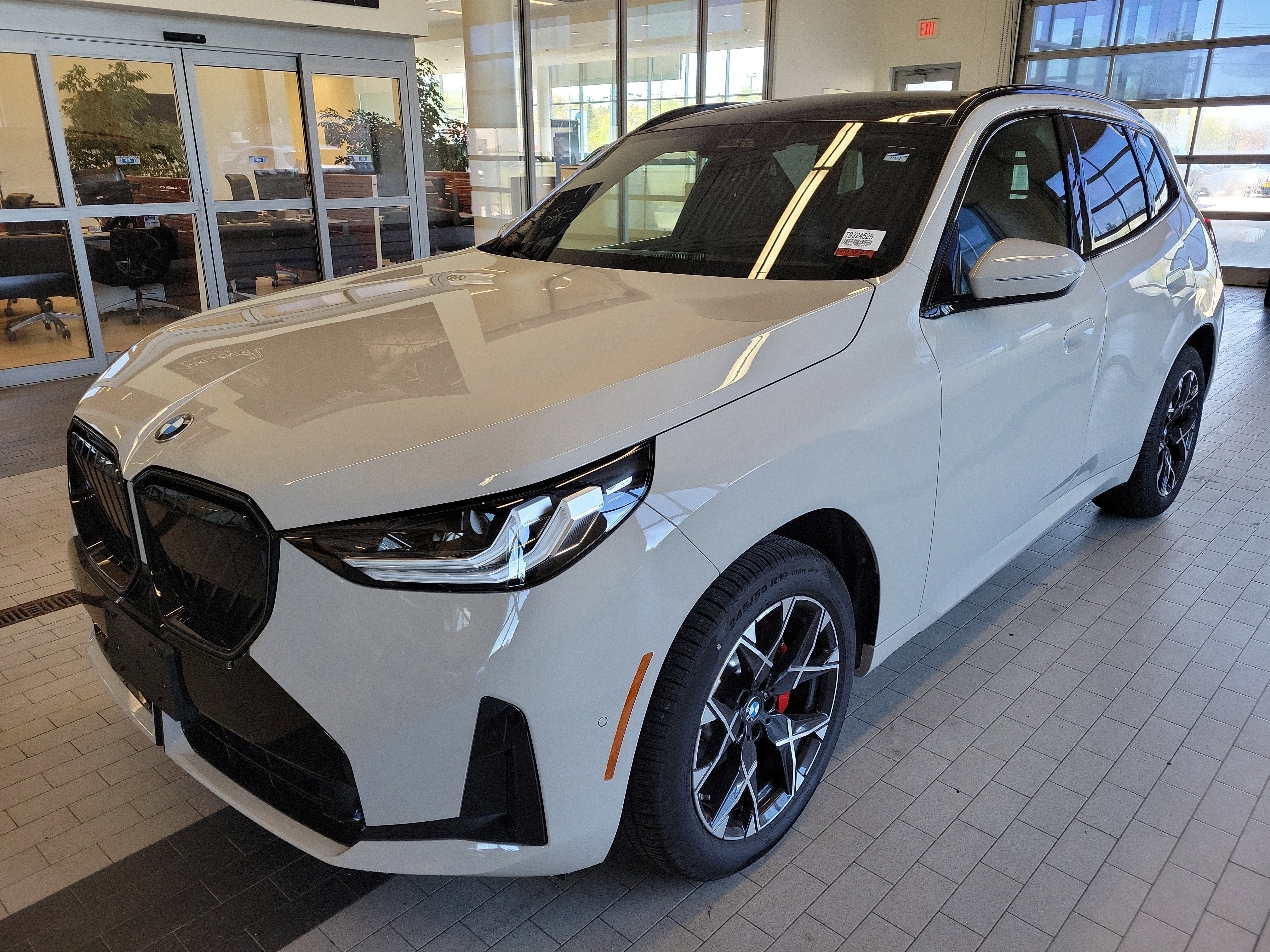New 2026 BMW X3 xDrive30 w/ M Sport Package AWD/4WD image 1