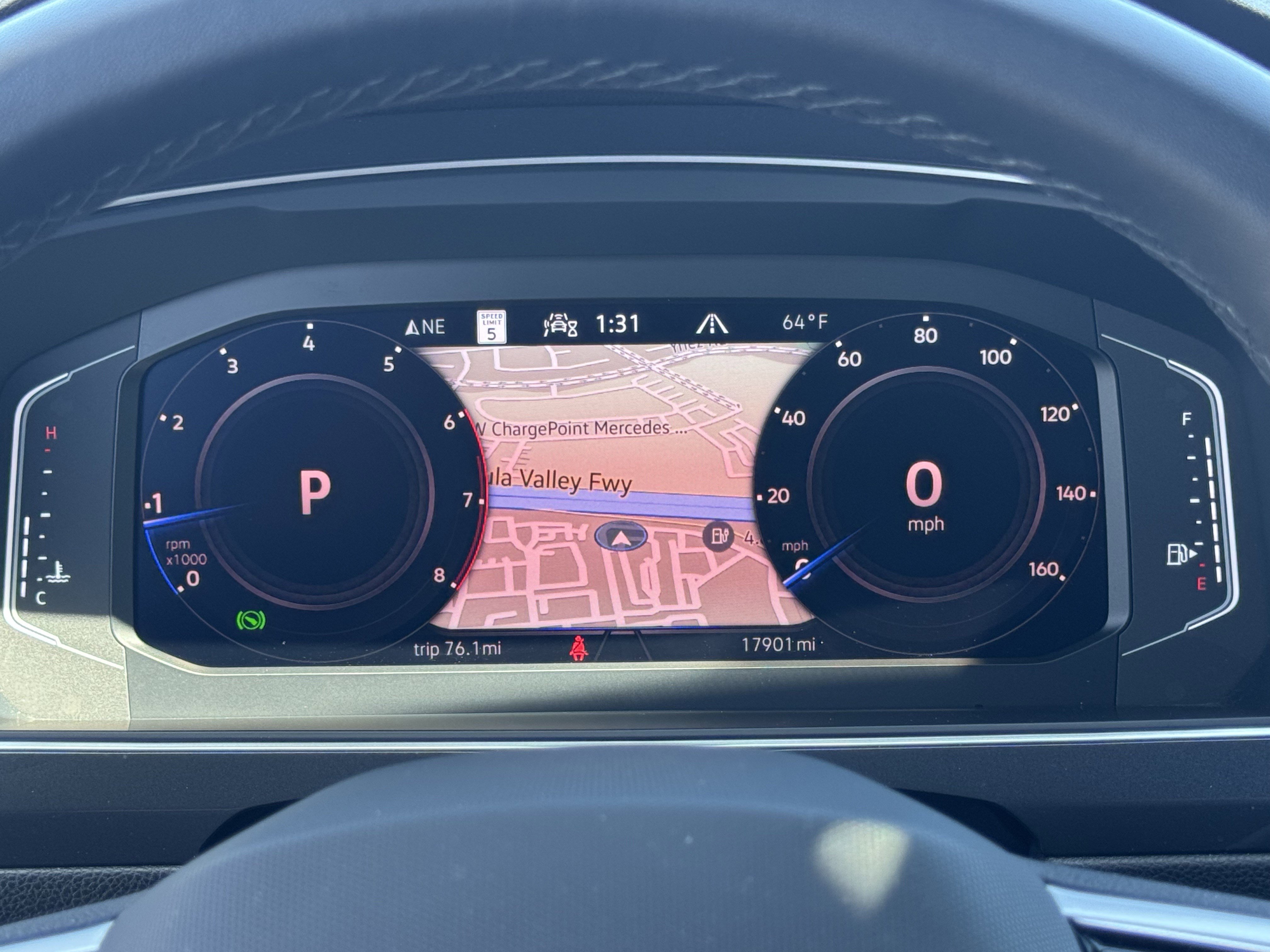 Certified 2024 Volkswagen Tiguan SEL R-Line AWD/4WD image 22