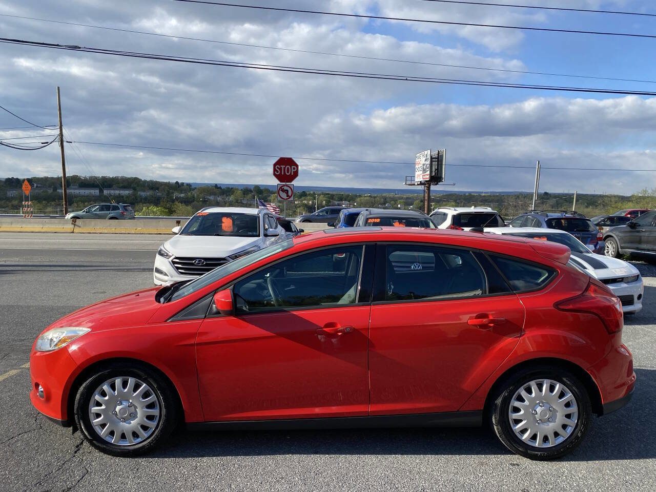 Used 2012 Ford Focus SE FWD image 7