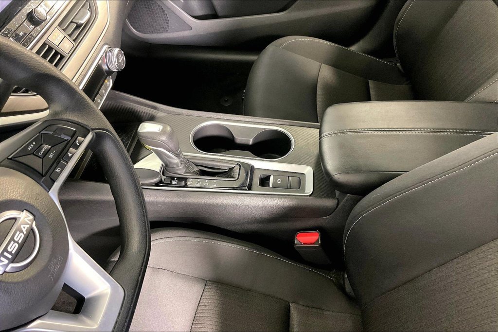 Used 2025 Nissan Altima 2.5 SV w/ SV Special Edition Package AWD/4WD image 16