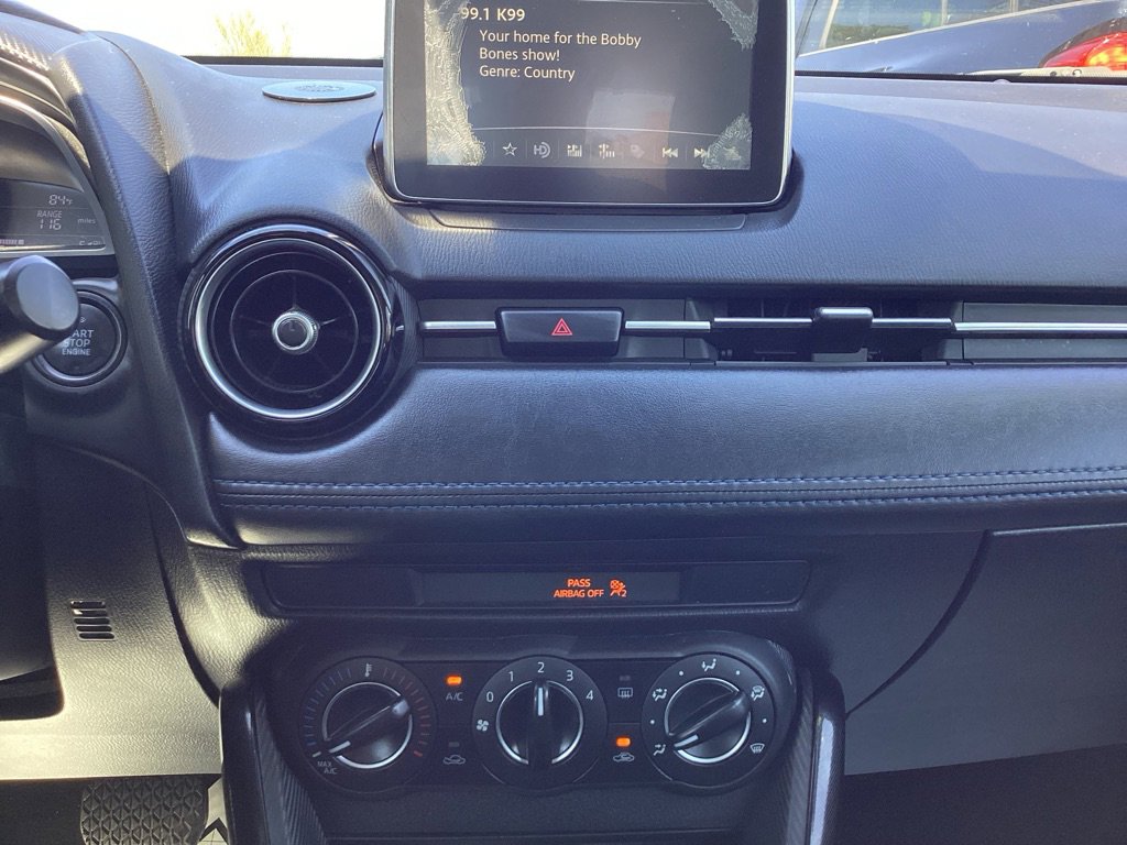 Used 2018 Toyota Yaris iA image 17