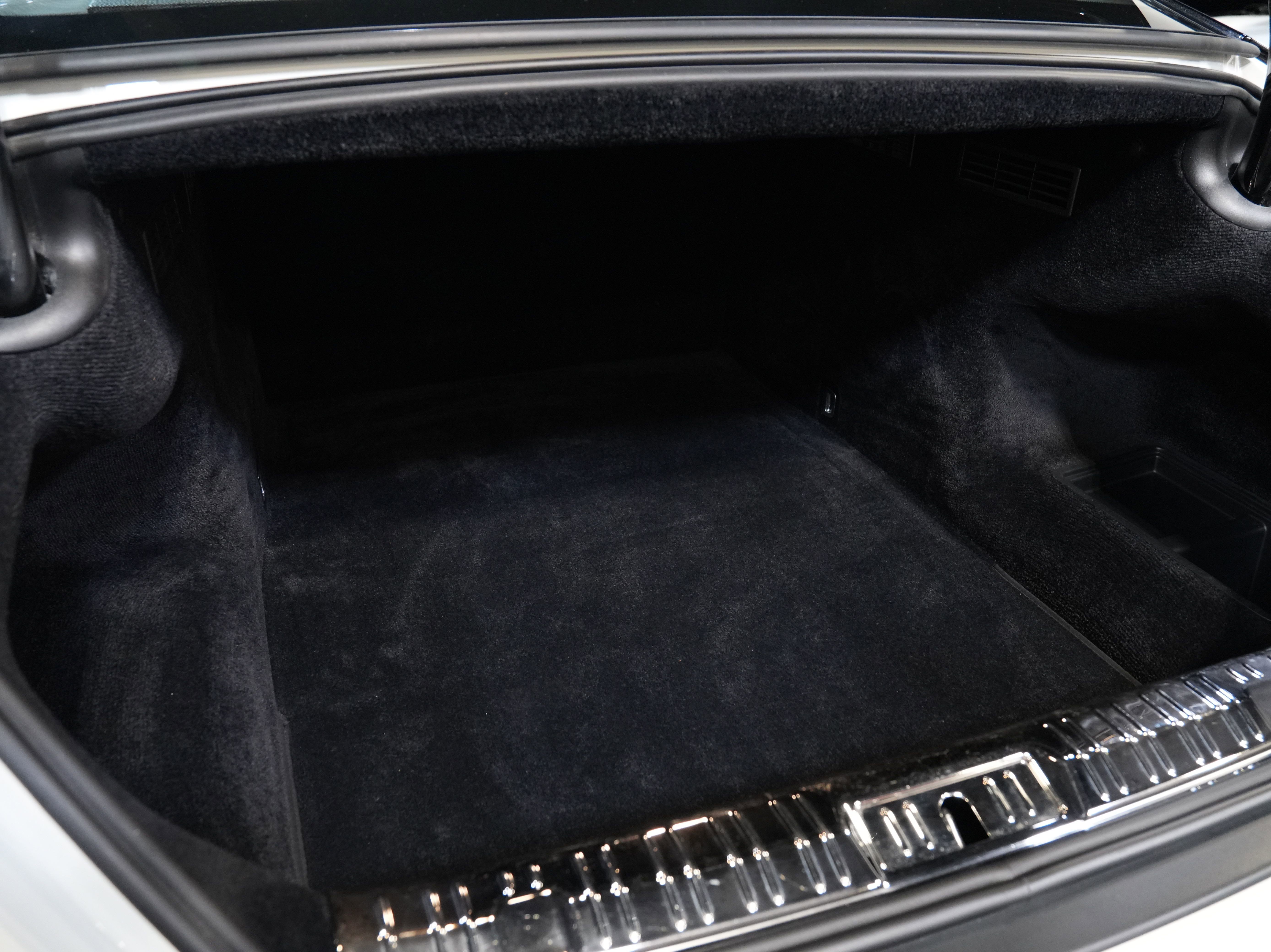 Used 2014 Rolls-Royce Wraith RWD image 52