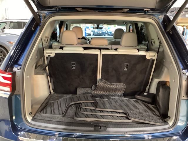 Used 2023 Volkswagen Atlas SE w/ Panoramic Sunroof Package AWD/4WD image 16